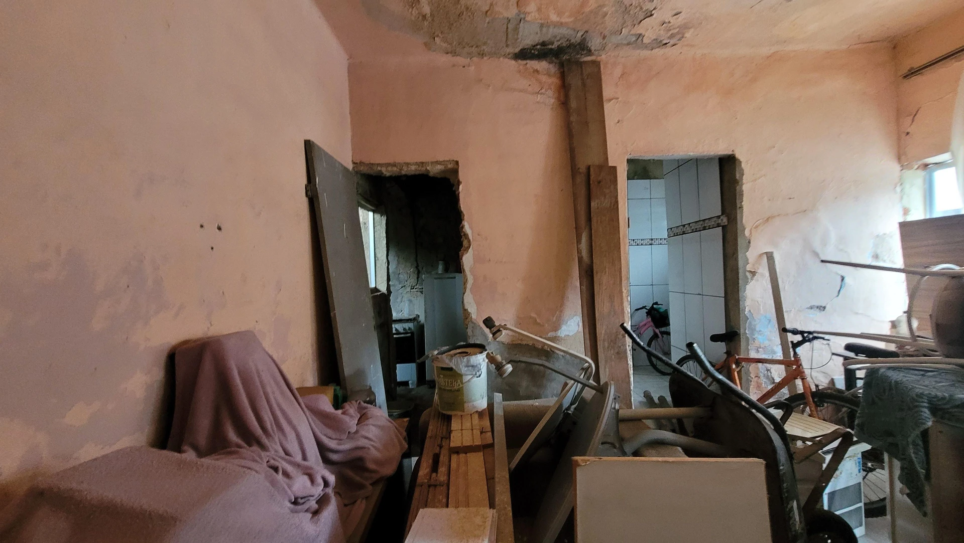 Немеблированный дом: 2 спальни и 1 ванная, нужен ремонт — photo 23