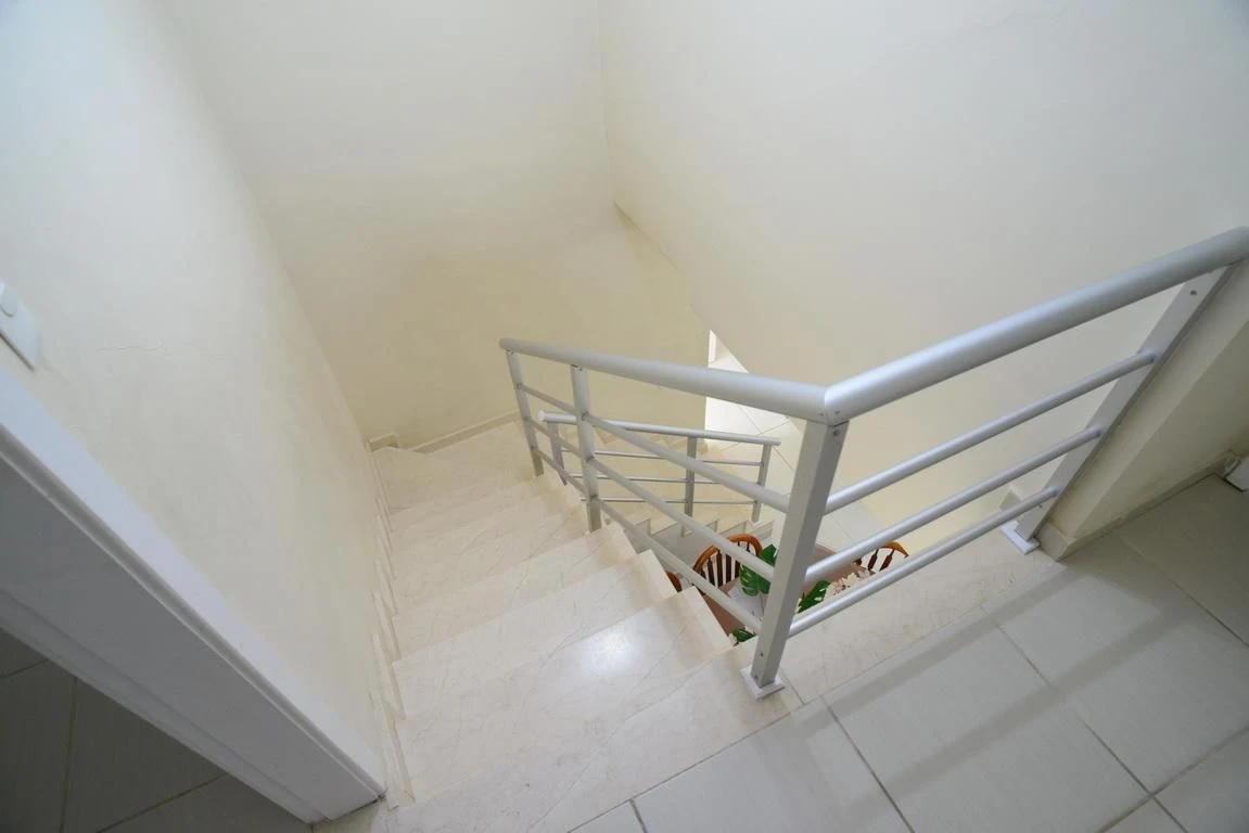 5-bedroom house with a washing machine — photo 58