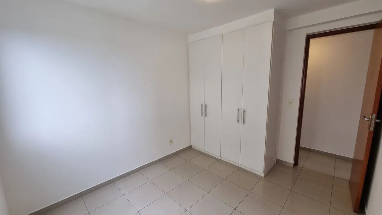 3-bedroom apartment in a building with a sauna — photo 3