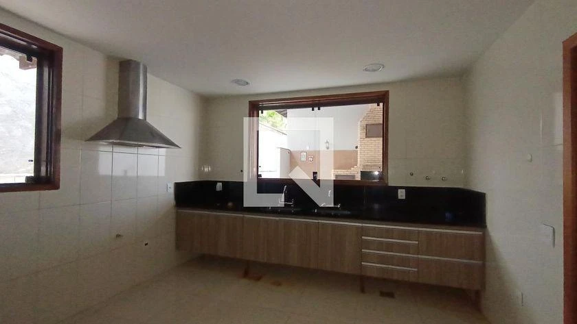 Home office in a 3-bedroom house, 760 m² — photo 27