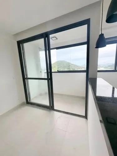 3-bedroom apartment with integrated kitchen and balcony — photo 17
