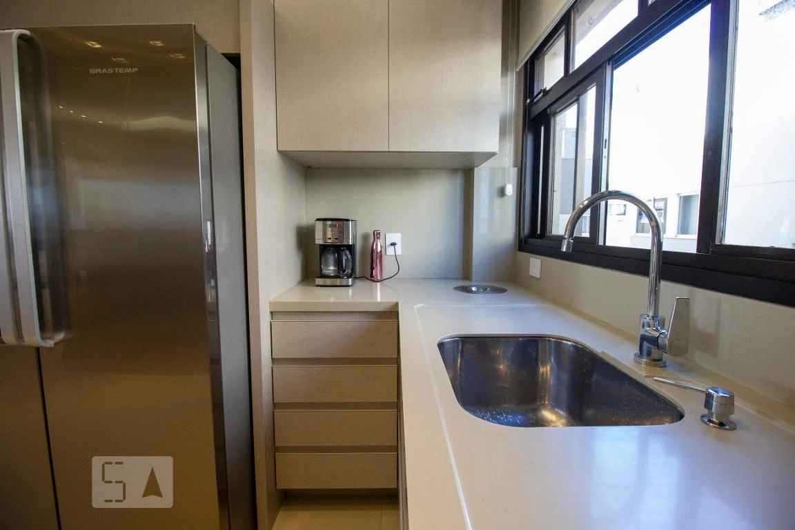 Apartamento de 4 quartos com janelas do piso ao teto, Centro — photo 12