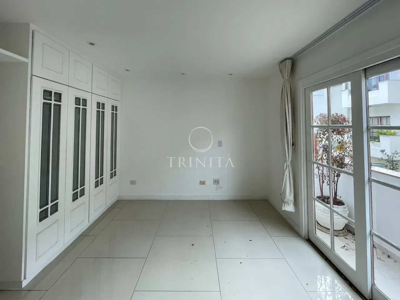 House for rent with 4 bedrooms and 5 bathrooms — photo 20