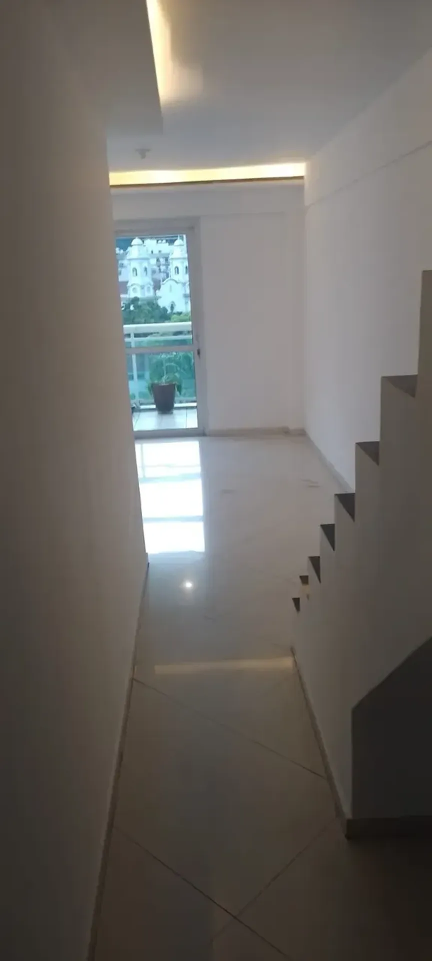 173 m² apartment with 1 bedroom and 3 bathrooms — photo 48