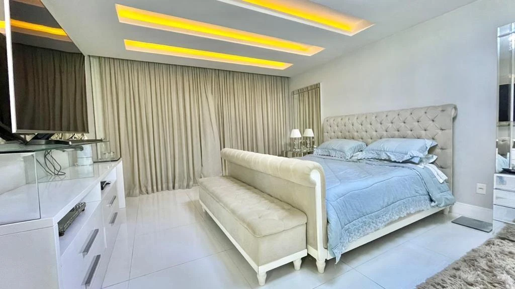 Furnished house with 4 en-suite bedrooms and 6 baths — photo 5