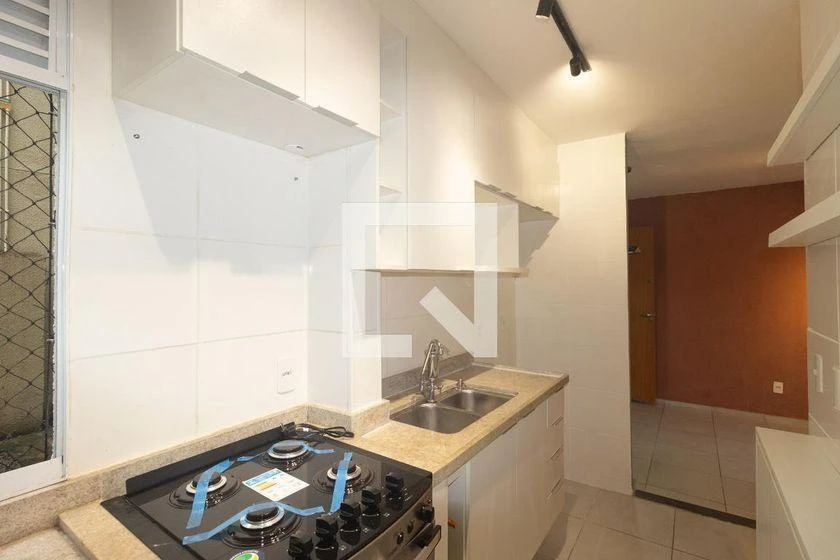 2-bedroom apartment in a building with a gym — photo 20