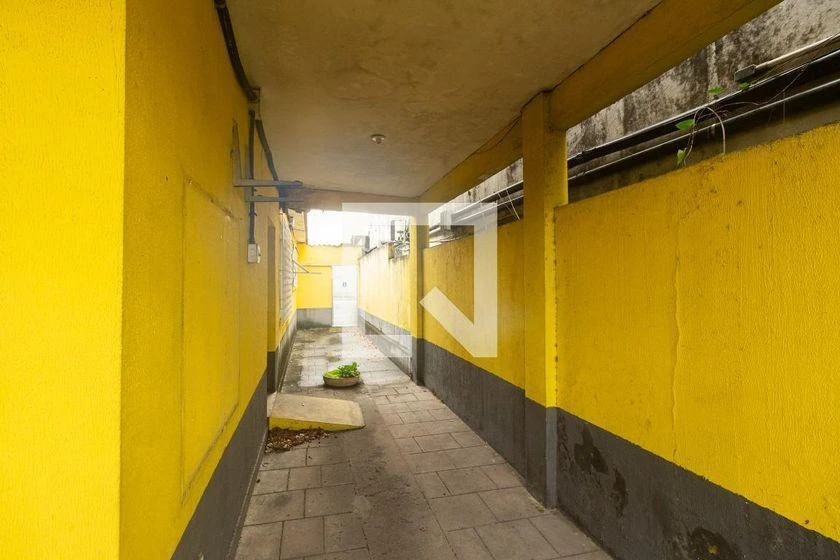 House, 500 m², with wood or laminate floors — photo 3