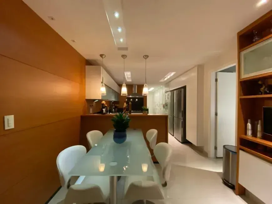 Furnished apartment with 4 bedrooms and an open kitchen — photo 21