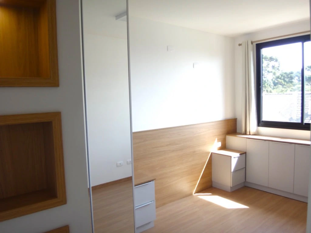 Apartment, 48 m², with a glass-enclosed balcony — photo 18