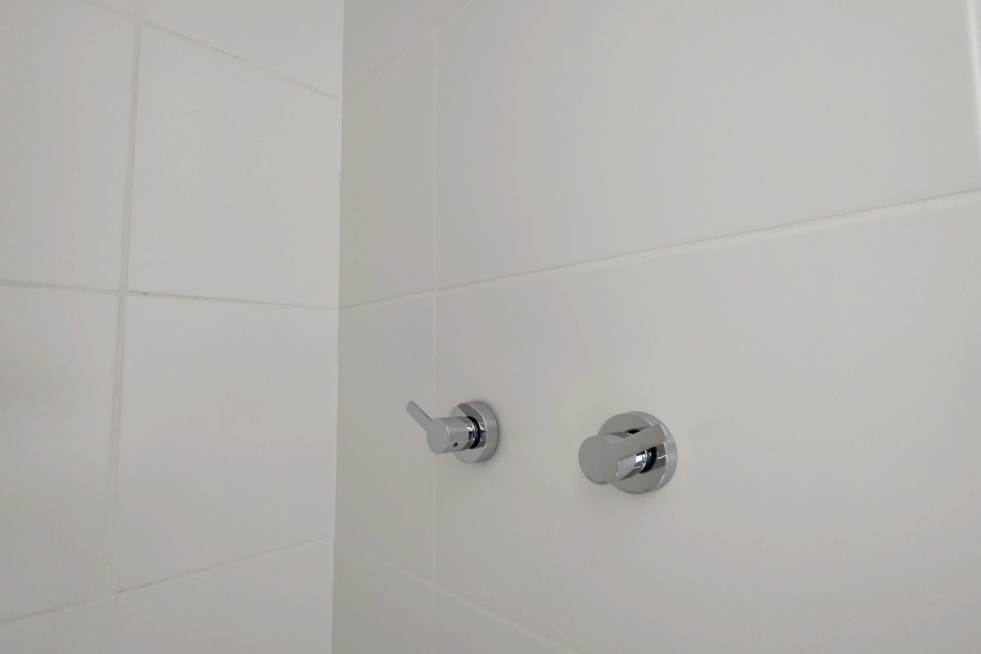 Apartamento sem mobília com 2 quartos e varanda — photo 32