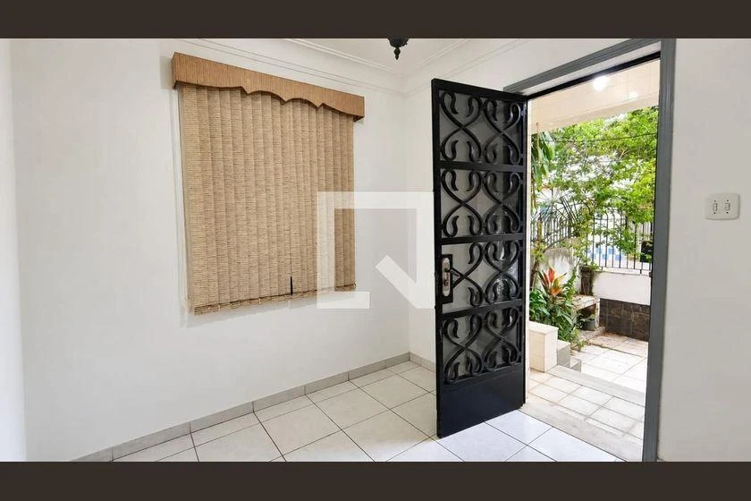 3-bedroom apartment, 1 with its own bathroom, 90 m² — photo 12