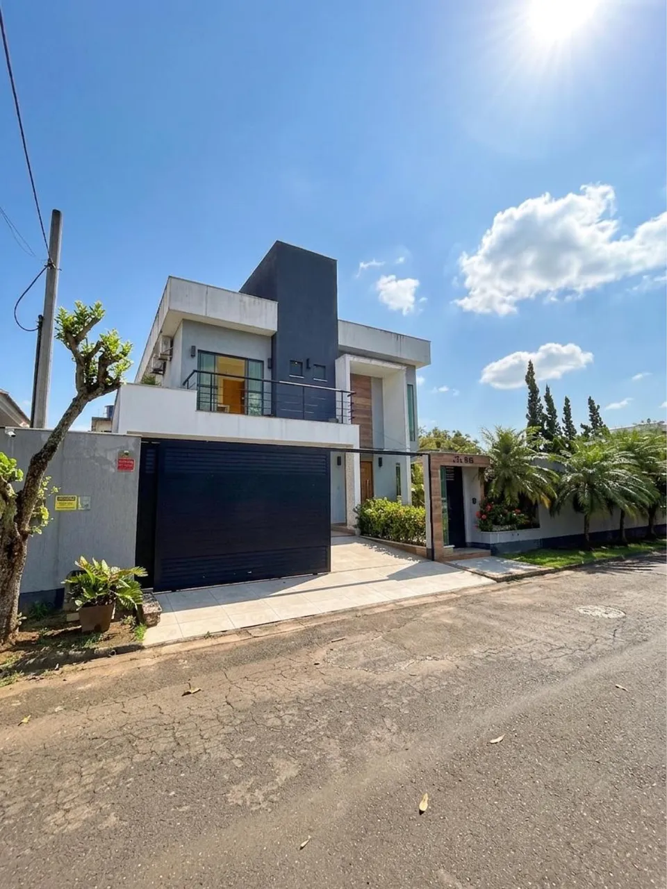 Casa com 3 quartos e 5 banheiros com cozinha integrada — photo 2