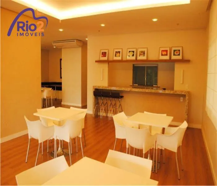 Furnished 77 m² apartment with enclosed glass balcony — photo 45