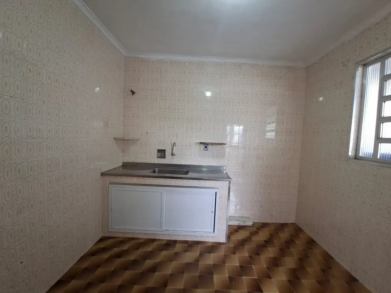 2-bedroom apartment with 1 parking space and 2 bathrooms — photo 2