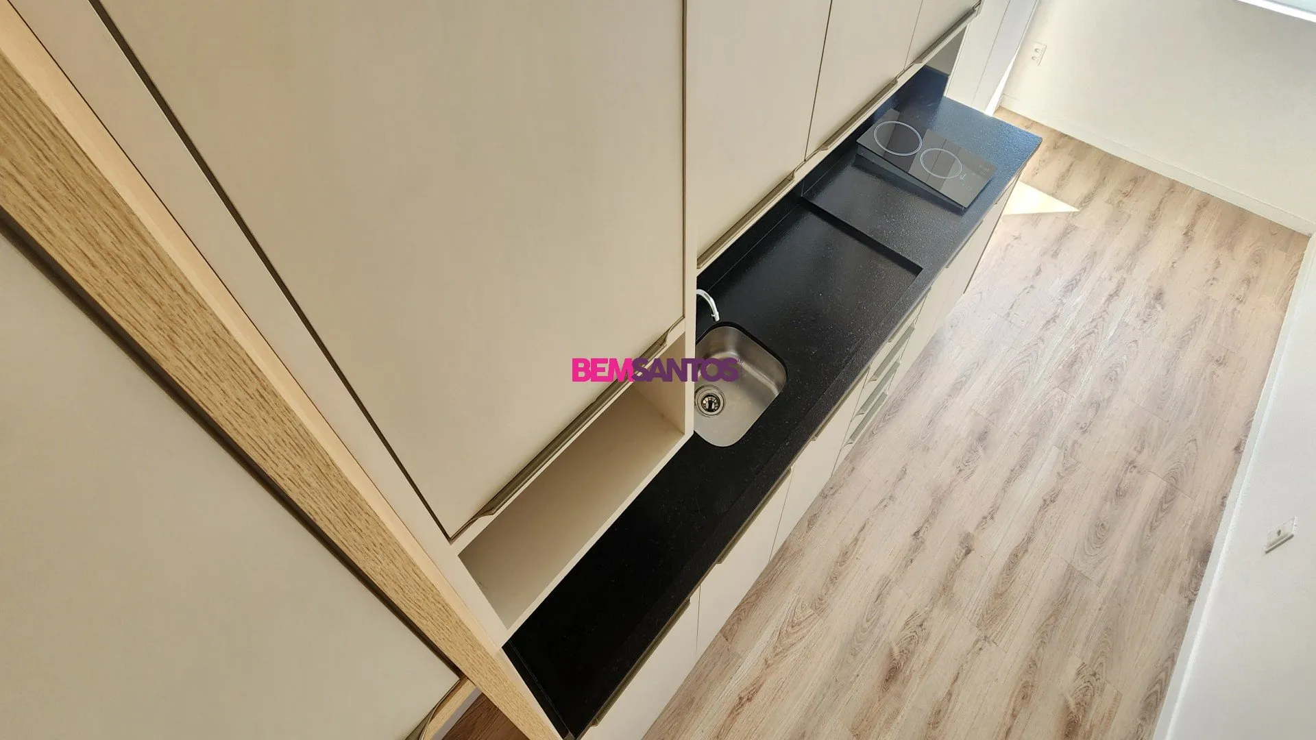 20 m² furnished studio with 1 parking space — photo 8