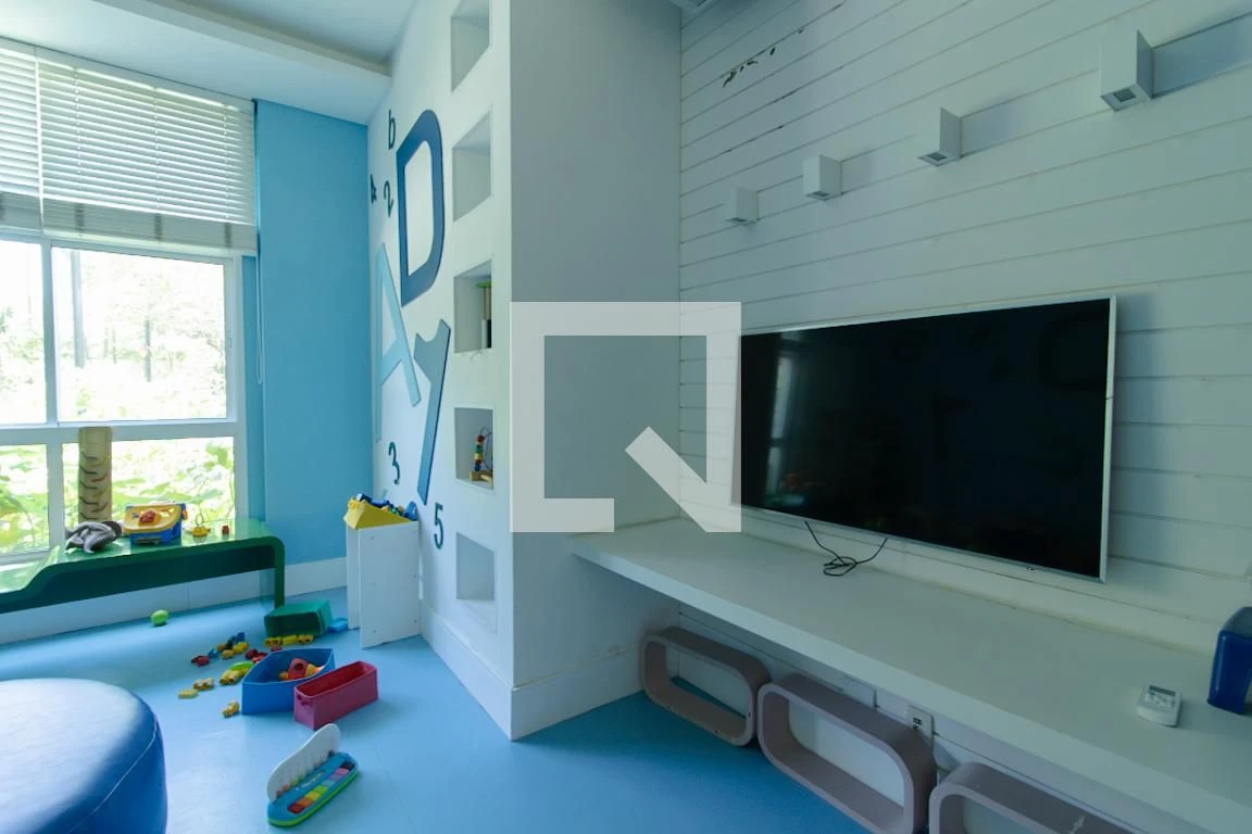 Mountain view in a 3-bedroom apartment, 107 m² — photo 47