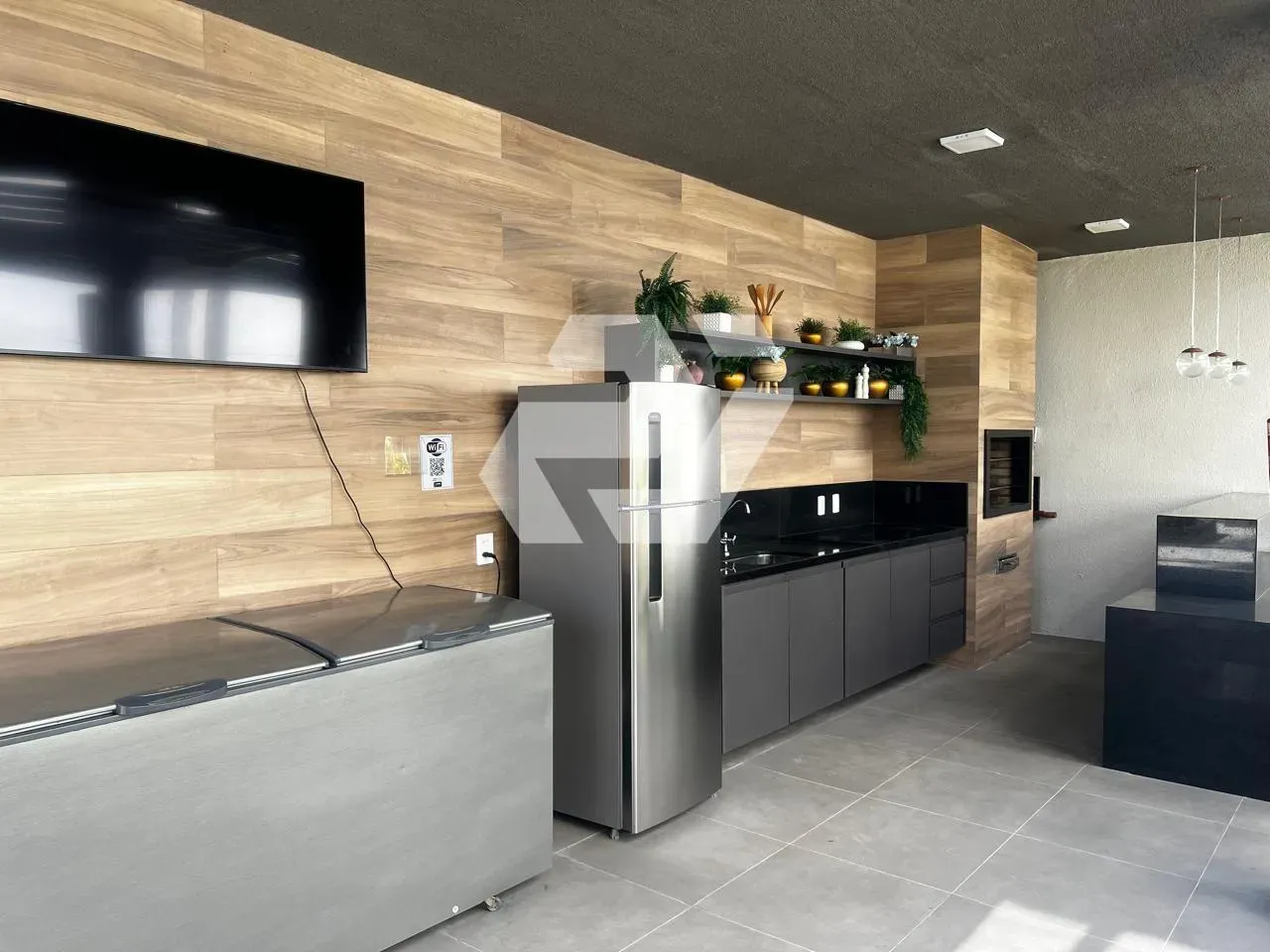 Unfurnished apartment with 2 bedrooms and a balcony — photo 25