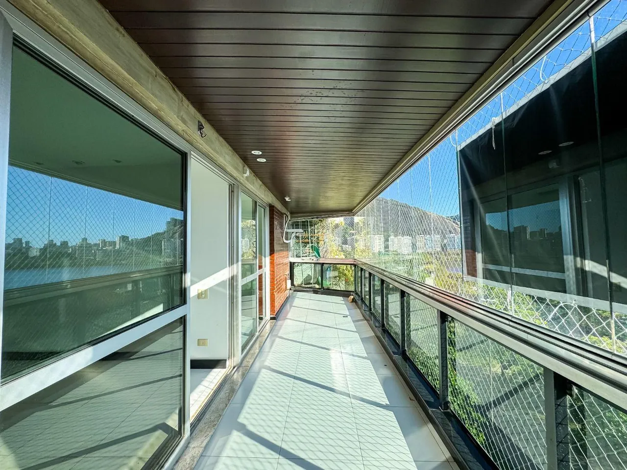 4-bedroom rental apartment with 160 m² and 3 baths — photo 5