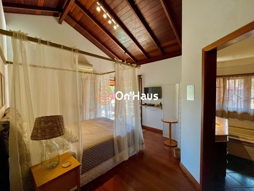 Furnished house with 4 bedrooms and 840 m² — photo 20