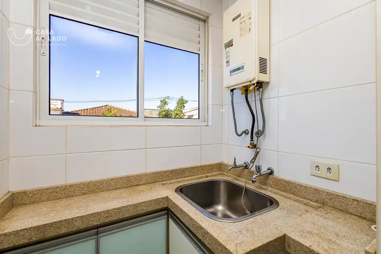 2-bedroom apartment with an en-suite and parking space — photo 5