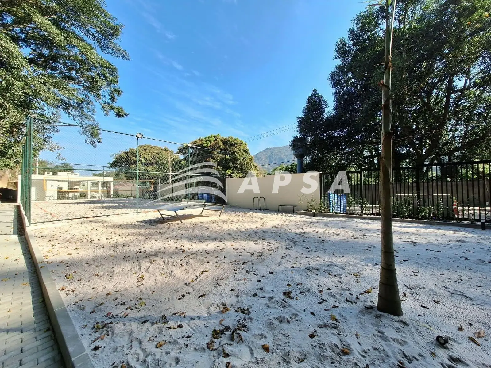 Apartamento sem mobília com 2 quartos e varanda — photo 21