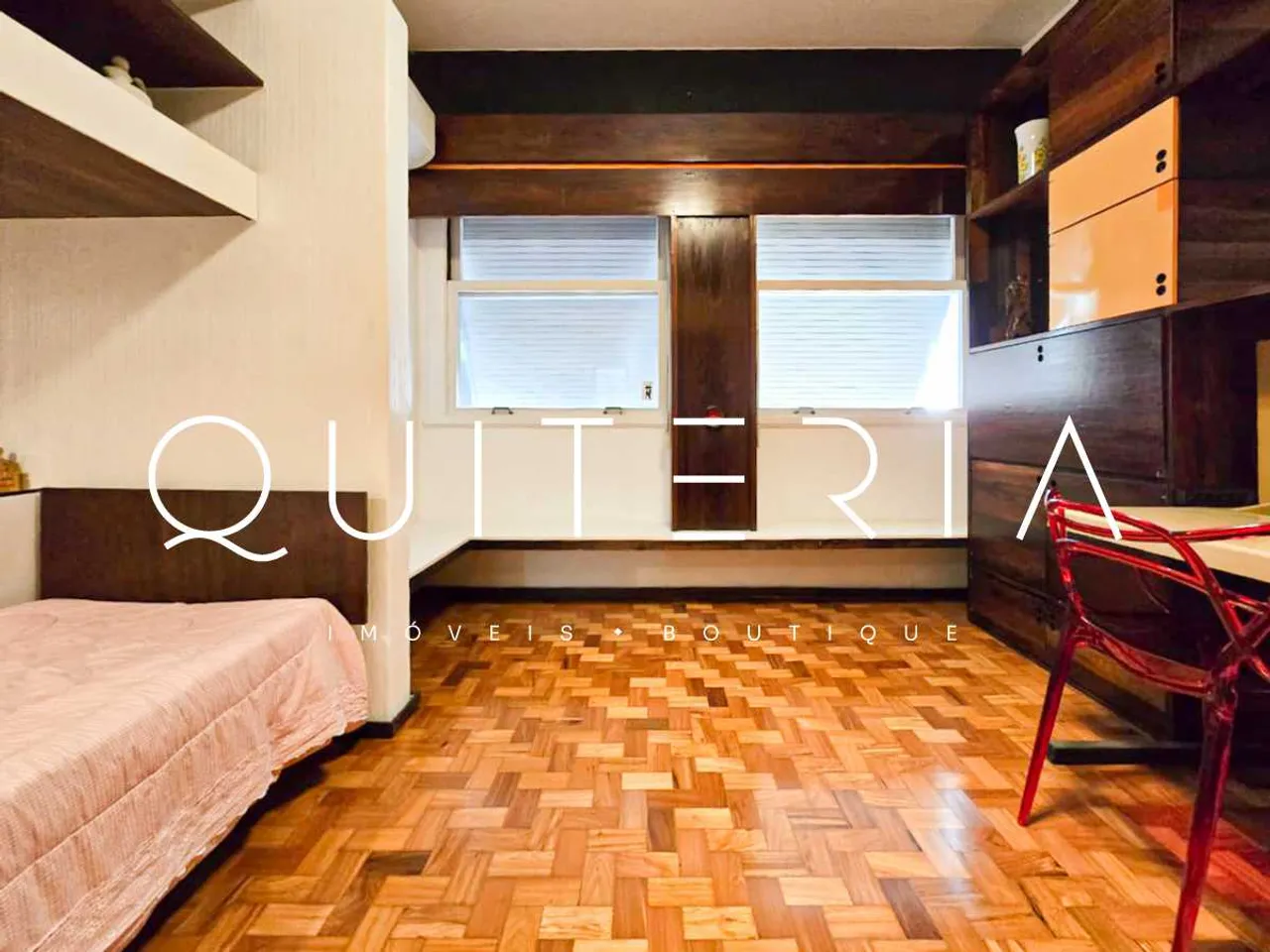 4-bedroom apartment with 4 bathrooms across 300 m² — photo 11