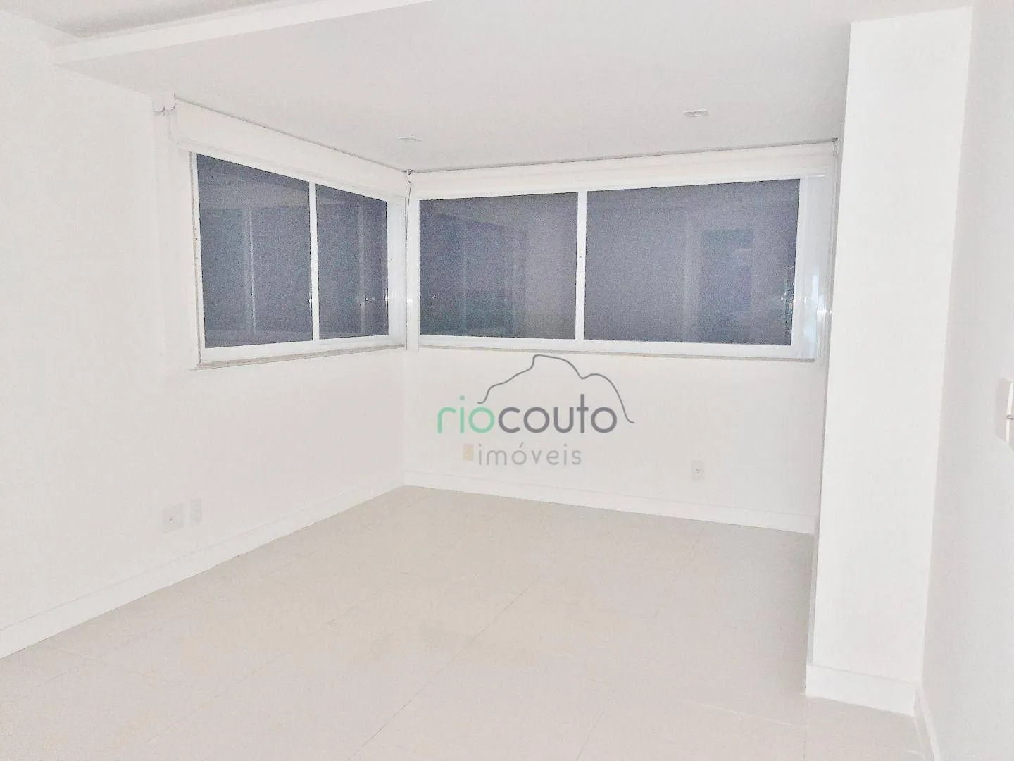 Apartamento de 4 dormitórios com 5 banheiros e área 198 m² — photo 25