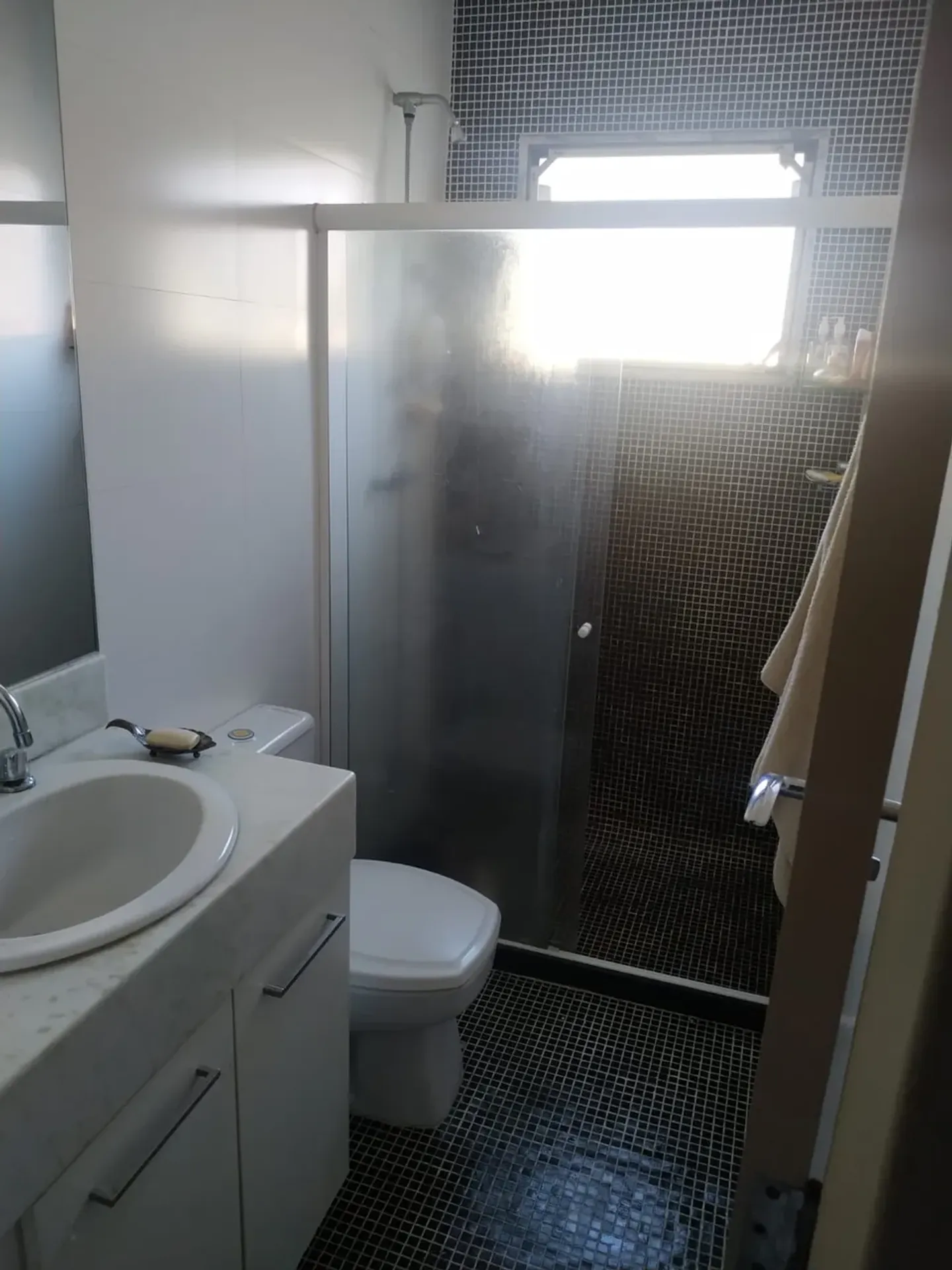 Unfurnished 188 m² house with 4 bedrooms and 4 bathrooms — photo 42