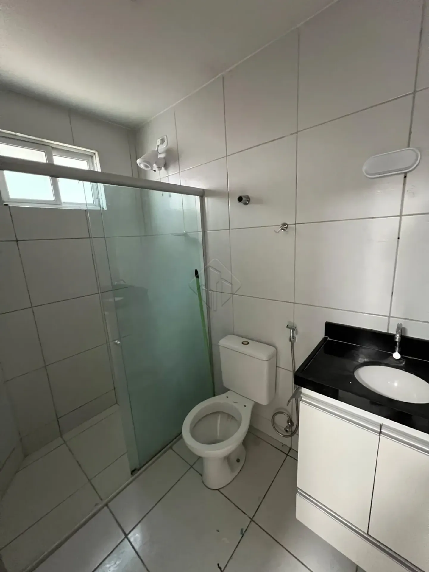 2-bedroom apartment with a suite and 1 parking spot — photo 11