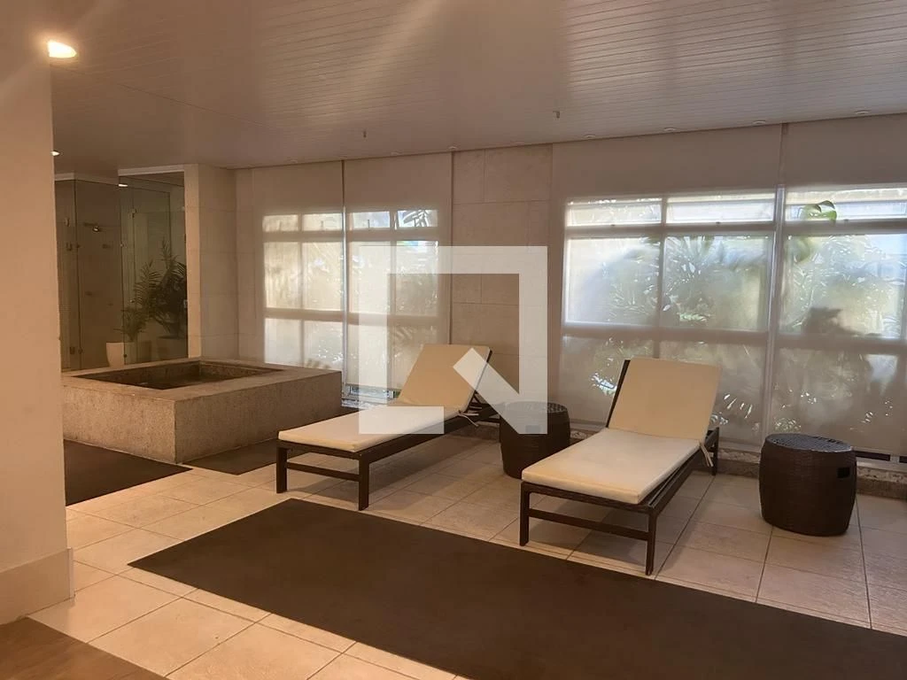 Apartamento, 70 m², com janelas do piso ao teto — photo 63