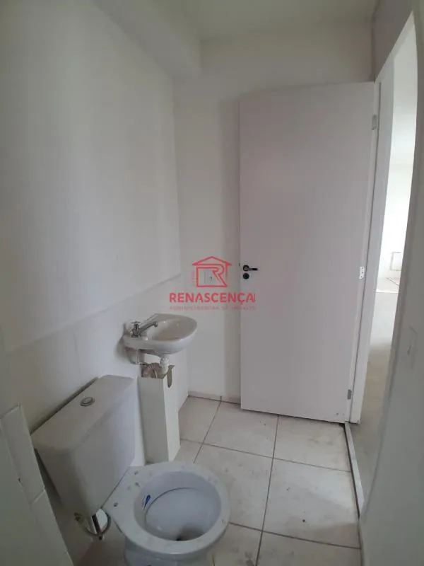2-bedroom apartment in a building with a pool — photo 15