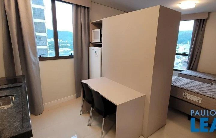 Furnished 1-bedroom apartment 35 m² with no parking