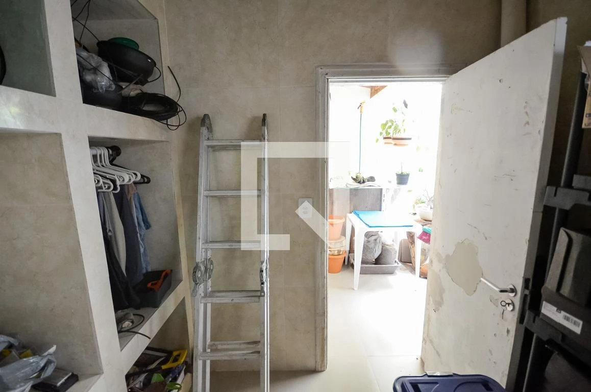 100 m² apartment with a home office and a washing machine — photo 35