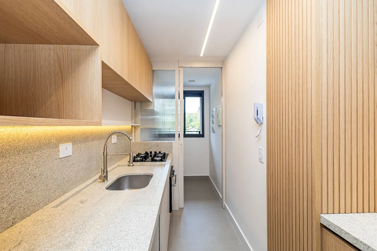 Apartment, 78 m², with a glass-enclosed balcony — photo 19