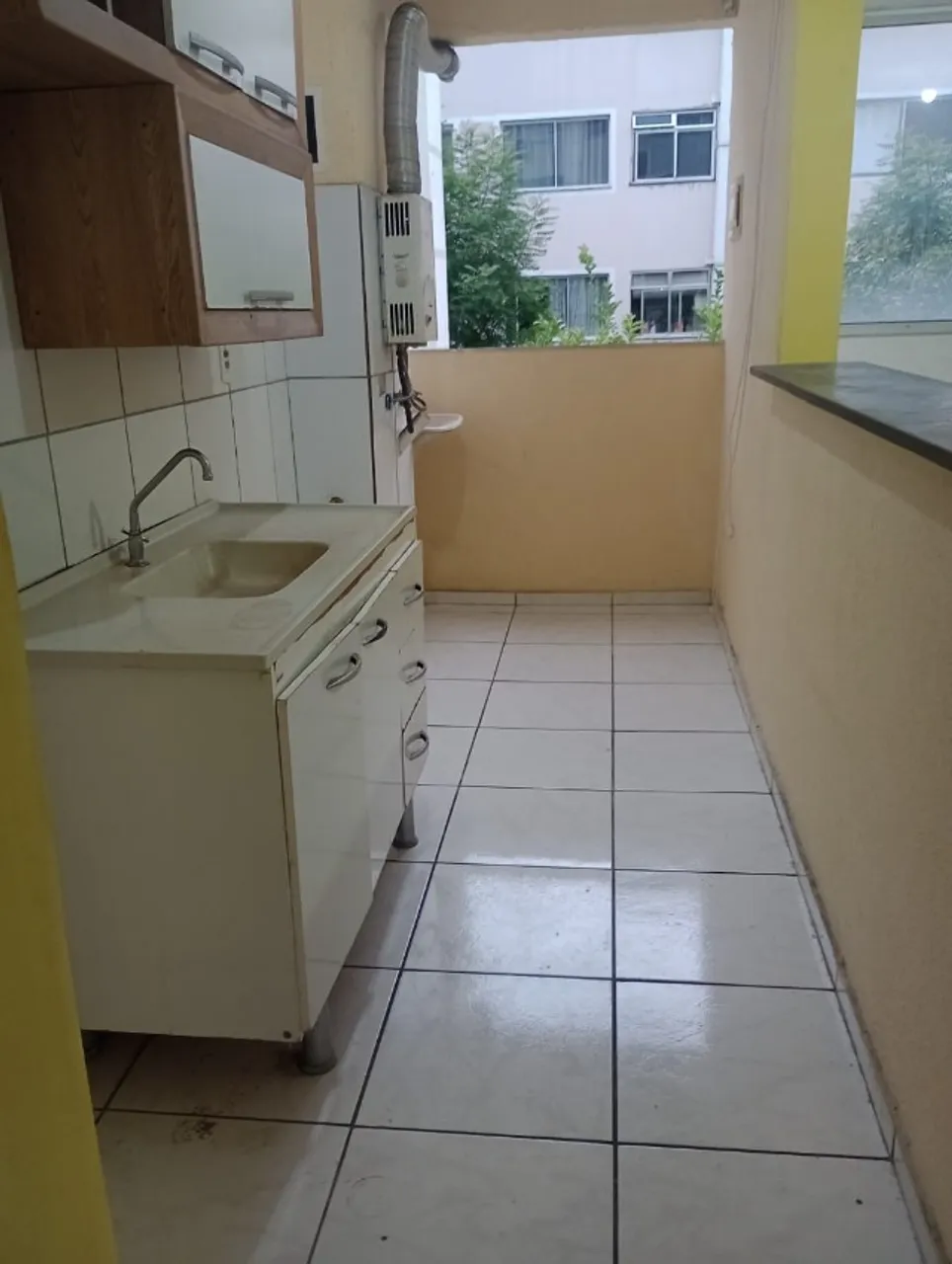 Unfurnished 2-bedroom apartment with 1 parking spot — photo 2