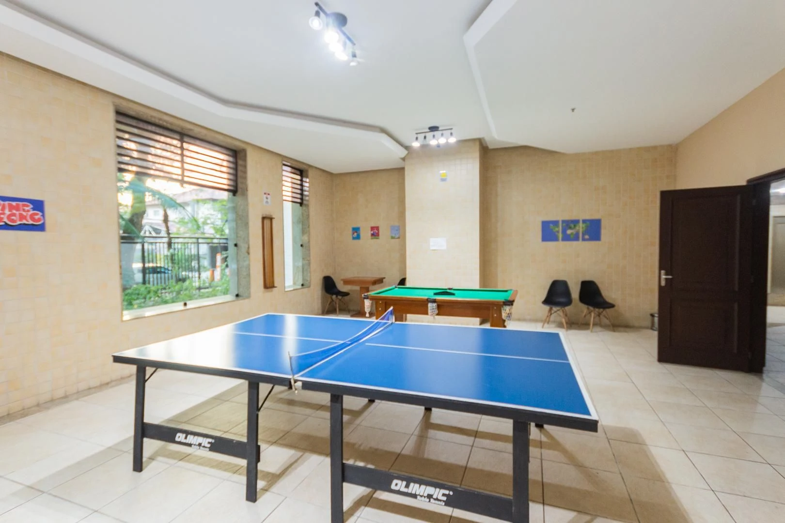 4-bedroom apartment with a mountain view in Rio de Janeiro — photo 81