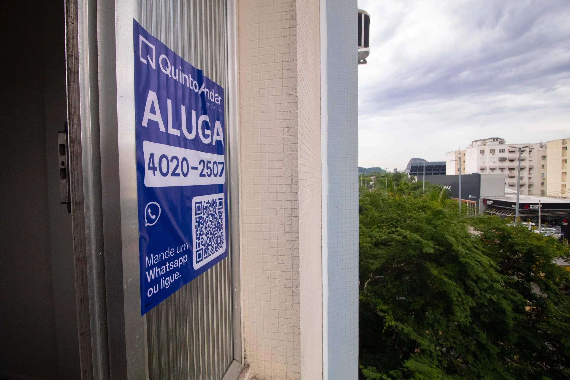 Apartamento de 2 quartos com piso de madeira ou laminado — photo 28