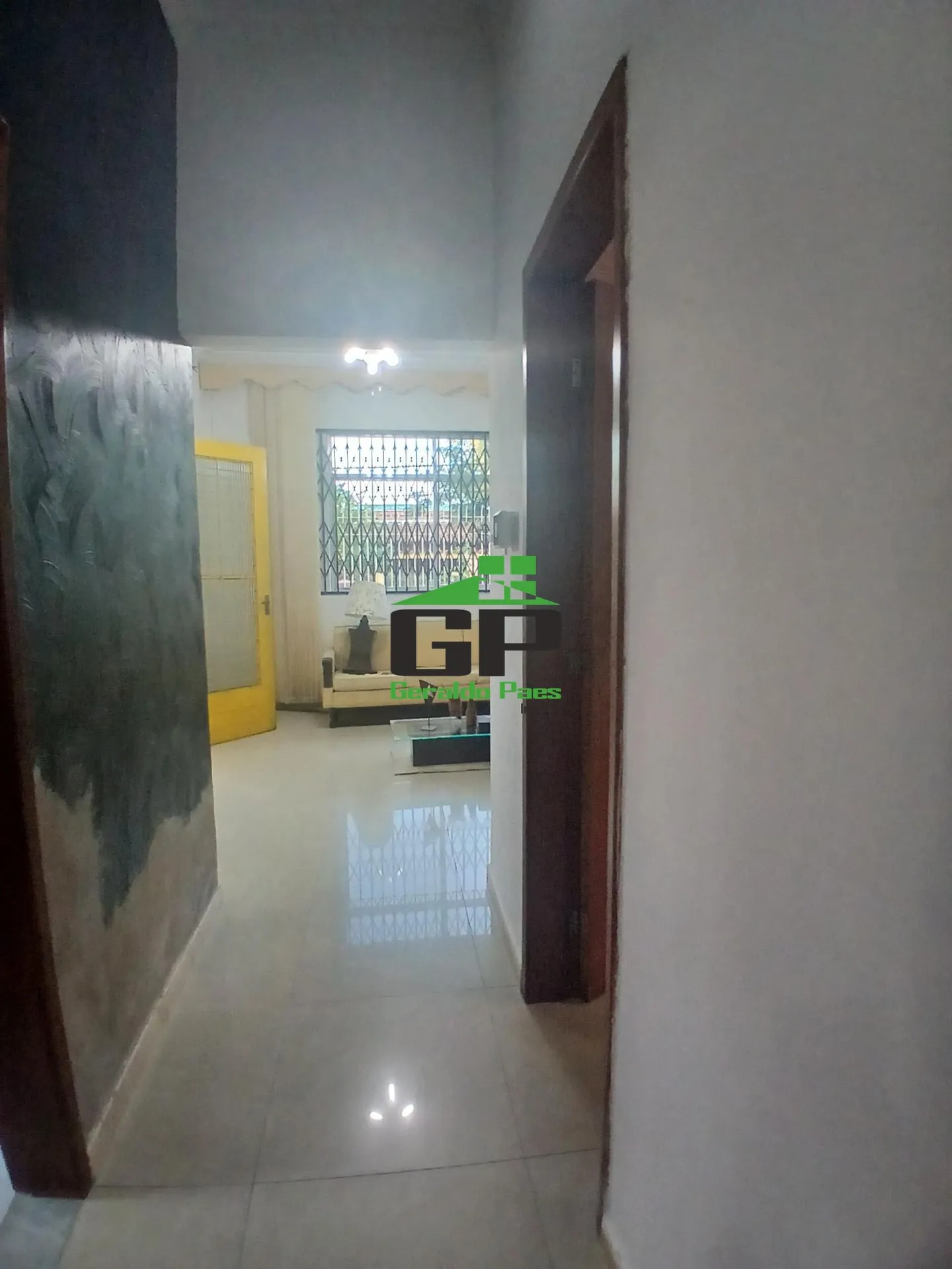 Casa de 349 m² com varanda gourmet e jardim — photo 40