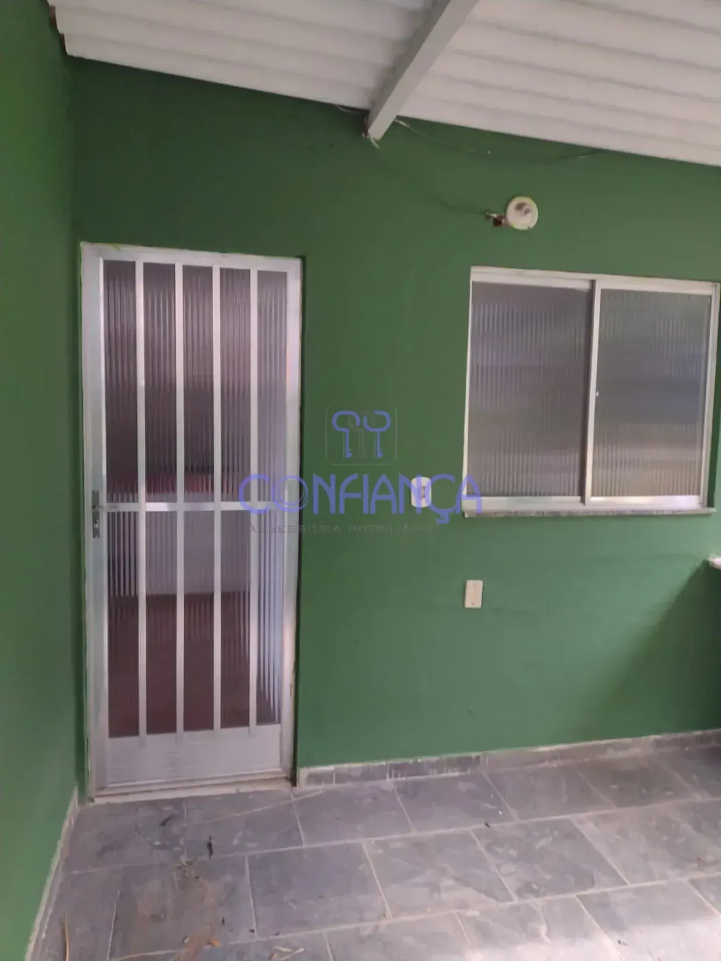 Rental house with 2 bedrooms and 1 bathroom — photo 32