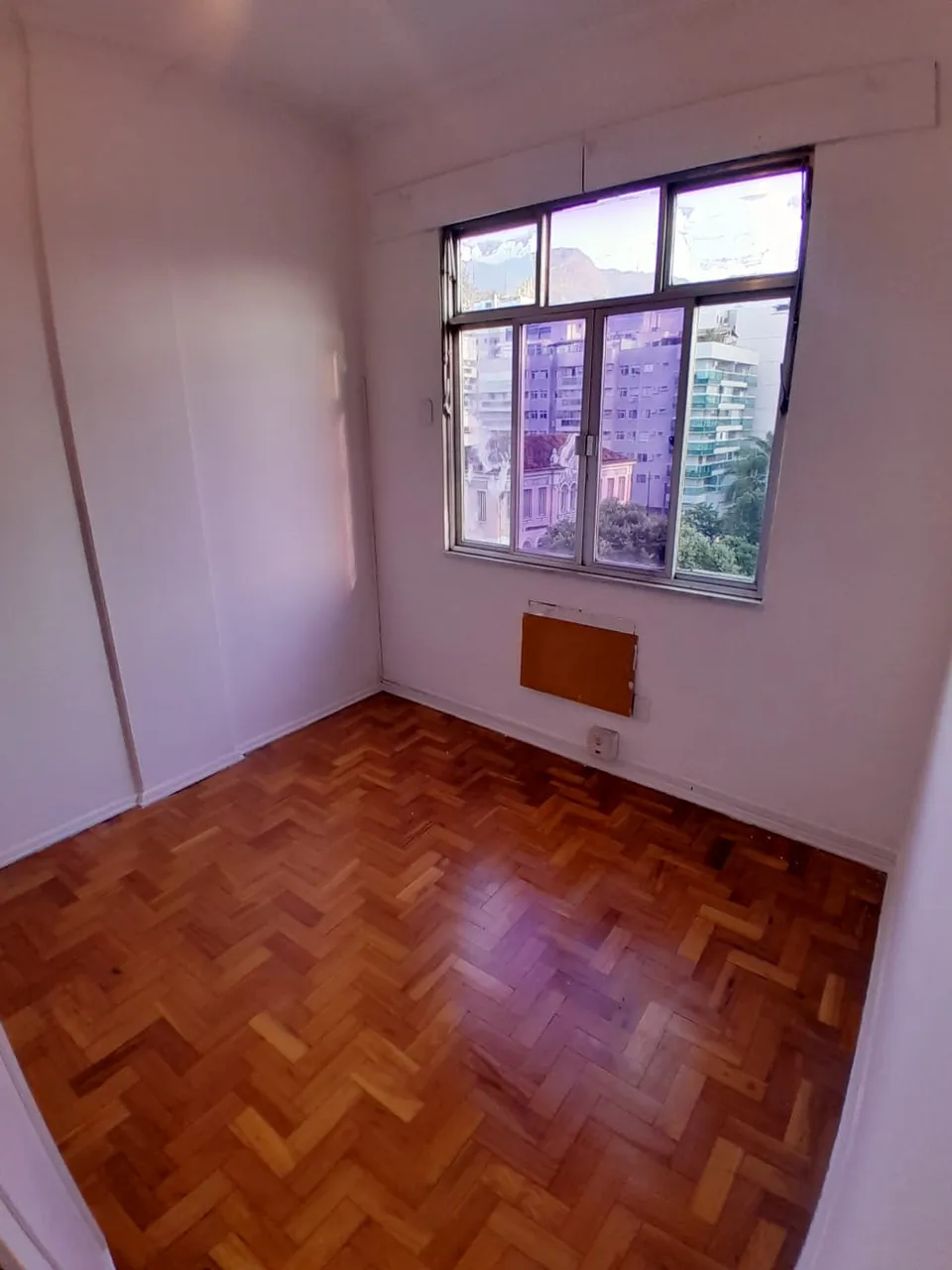 2-bedroom apartment with a separate, closed kitchen — photo 5