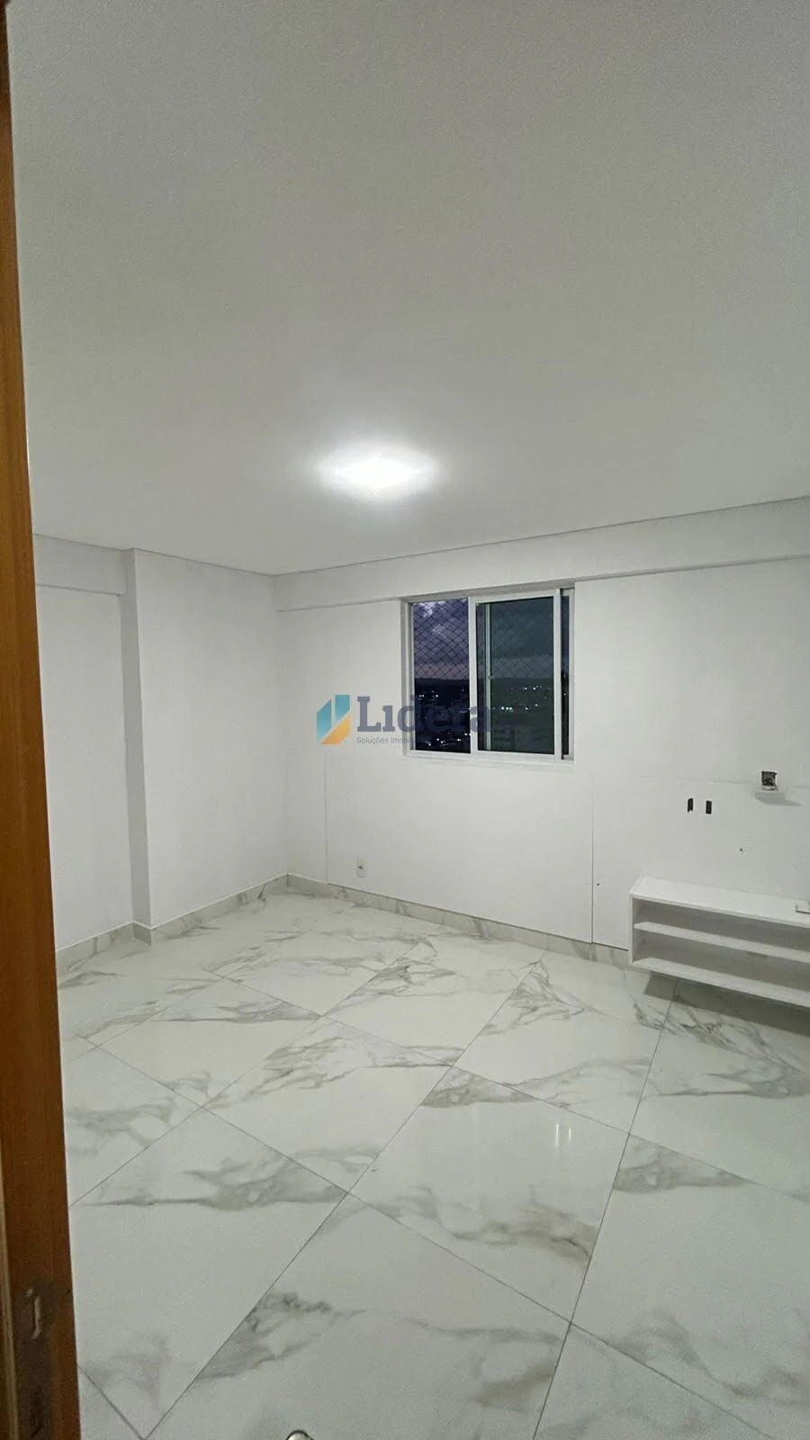 3-bedroom apartment in a building with a gym — photo 6