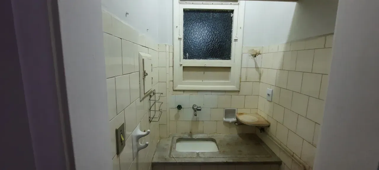 Деревянный пол или ламинат и 1 спальня: квартира 30 м² — photo 14