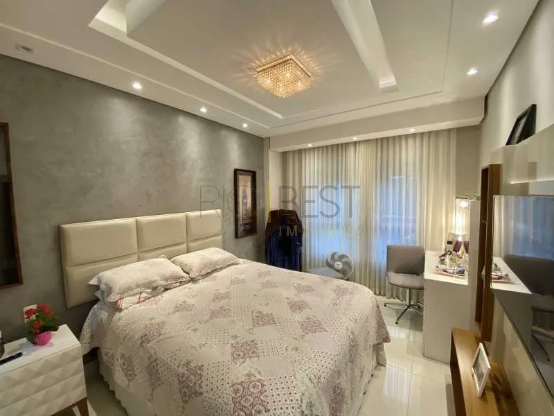 Furnished apartment, 128 m², with a walk-in closet — photo 4