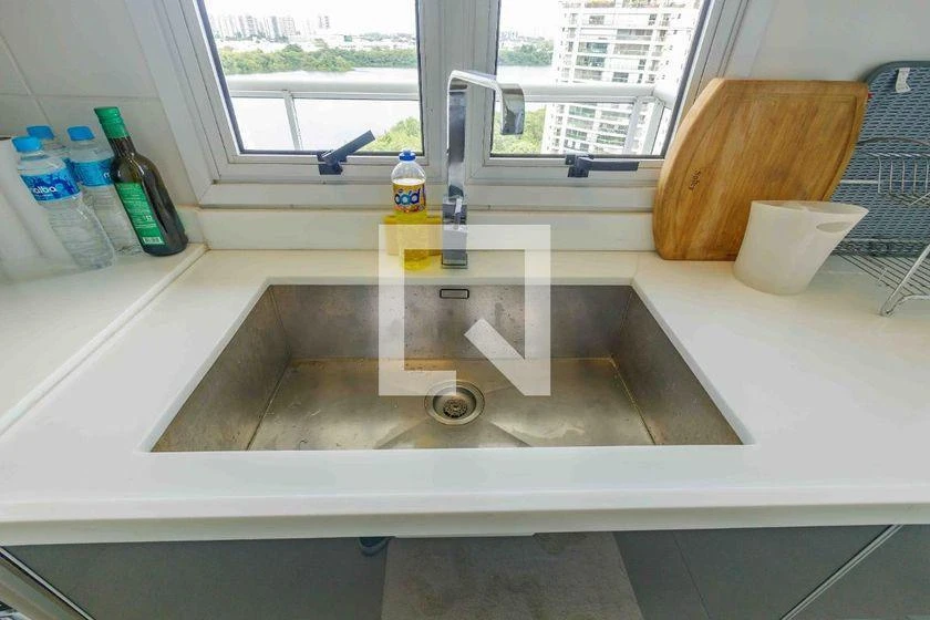 Furnished 136 m² 1-bedroom apartment with 2 parking — photo 31