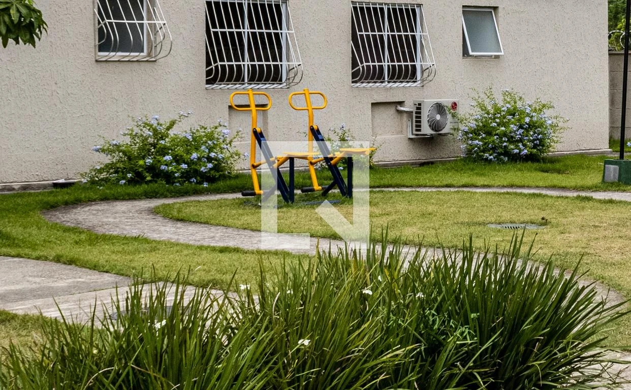 Apartamento com 2 quartos e área de lavanderia — photo 3