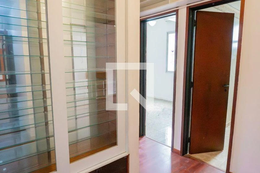 Home office in a 4-bedroom apartment, 174 m² — photo 41