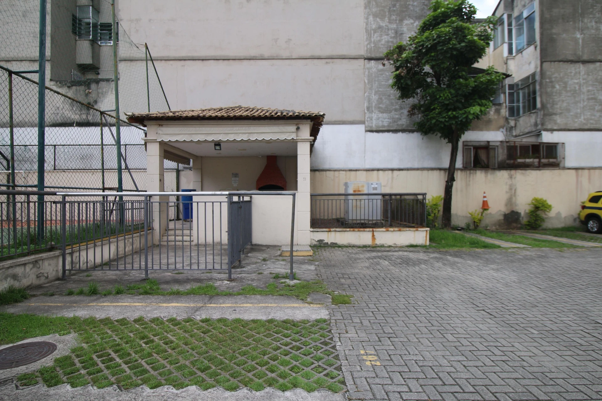 Apartamento de 3 quartos em condomínio com academia — photo 14