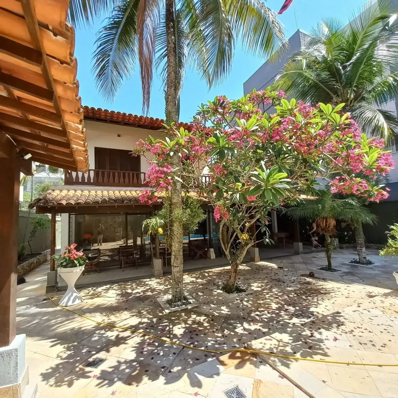 Casa en alquiler con 4 dormitorios y 5 baños — photo 5