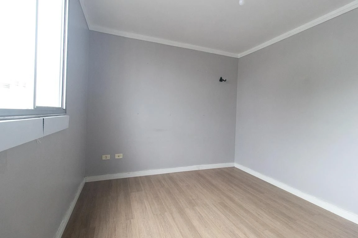 Home office in a 2-bedroom apartment, 47 m² — photo 13