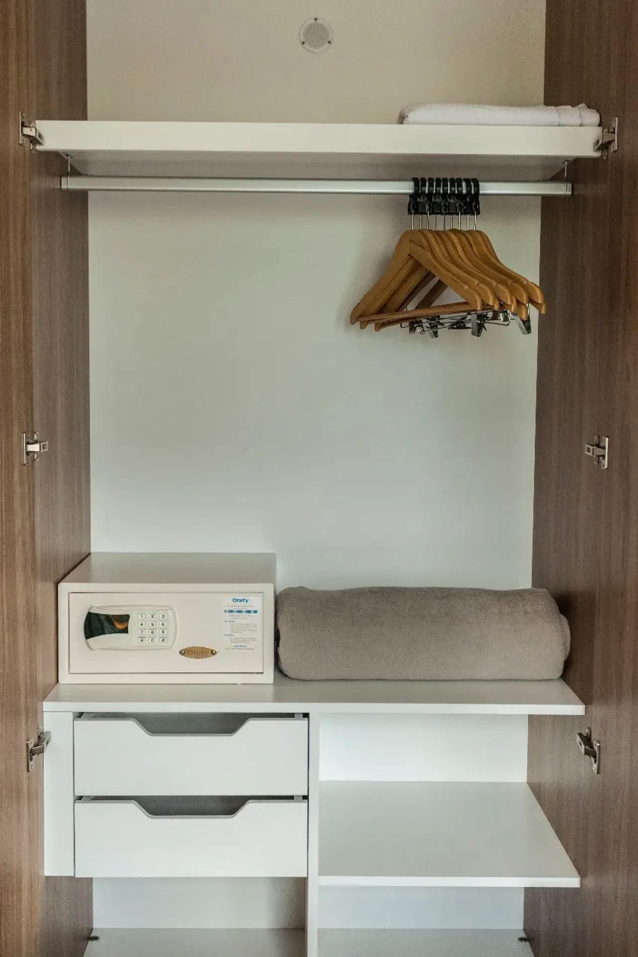 Furnished 40 m² apartment on the 7th floor with 1 parking — photo 13